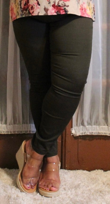 Ms. Zena Skinny Pants